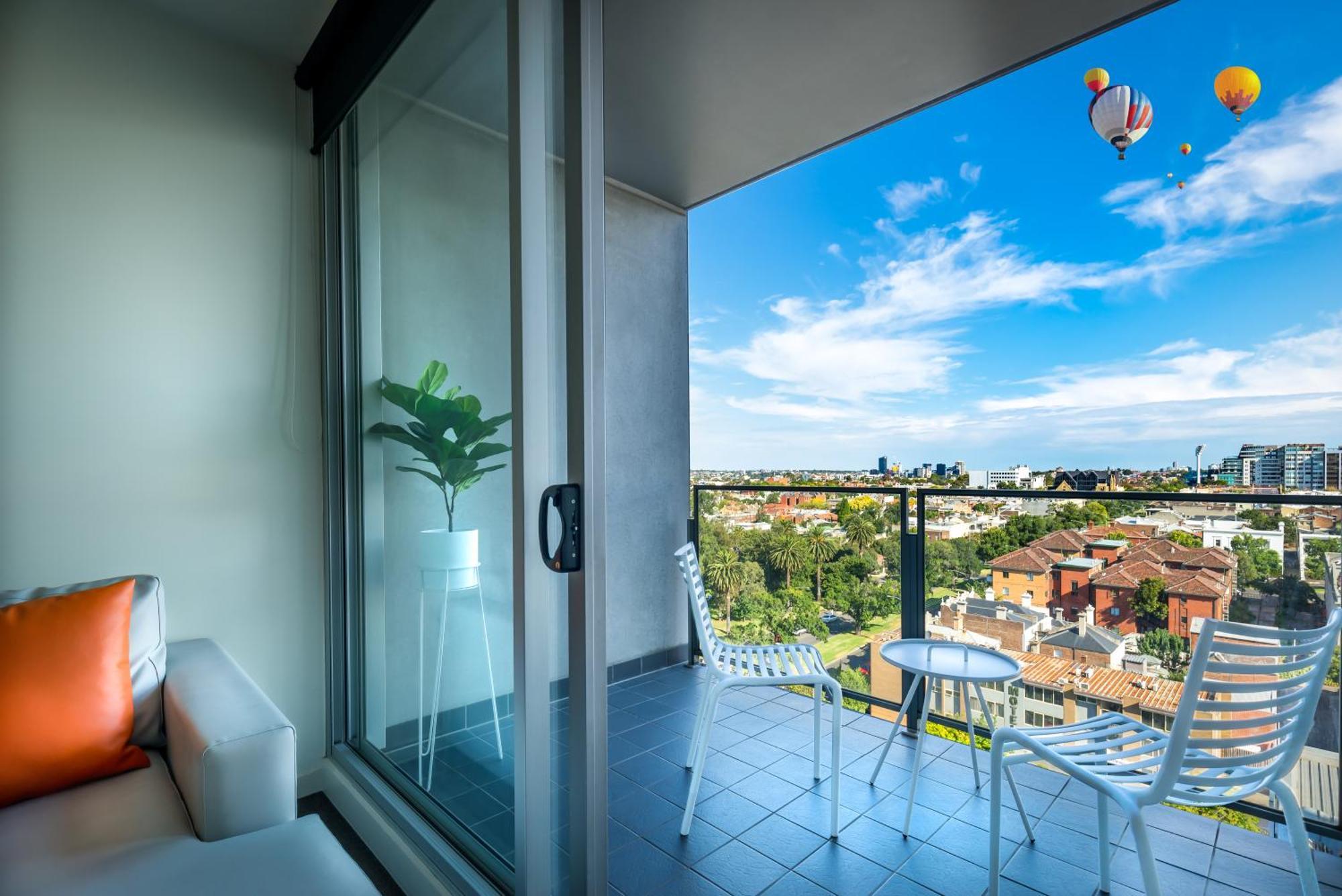 Adele Apartment Hotel East Melbourne Exterior foto